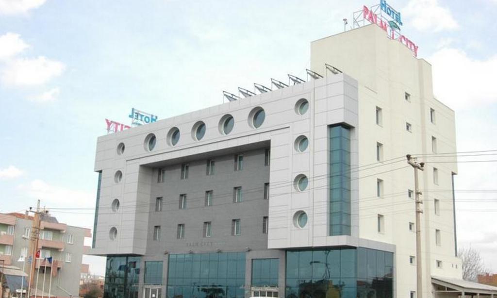 Palm City Hotel Akhisar — 1