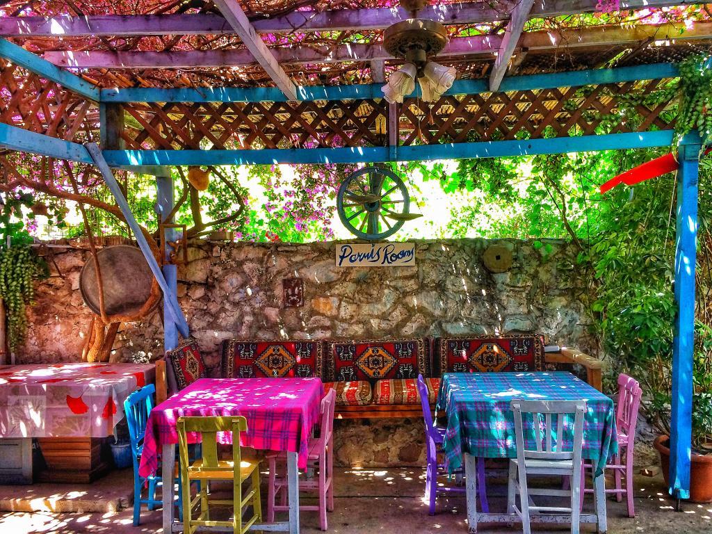 Parmis Rooms Çeşme — 1