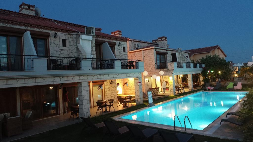 Fizzio Alaçatı Hotel — 1